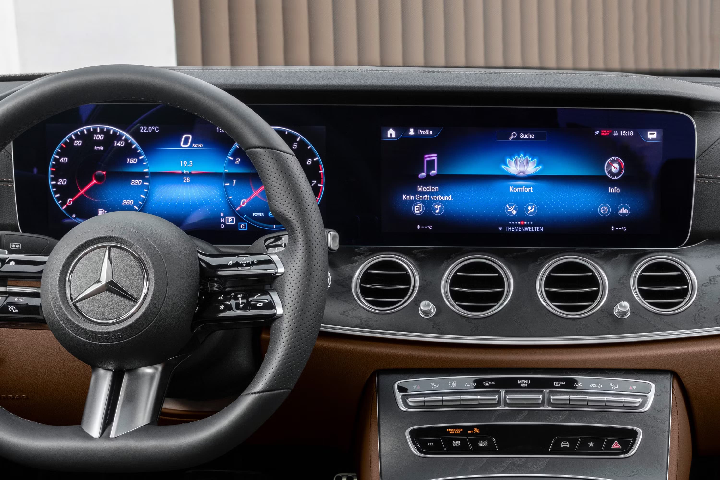 Mercedes-Benz E-Class E 200, миниатюра 2
